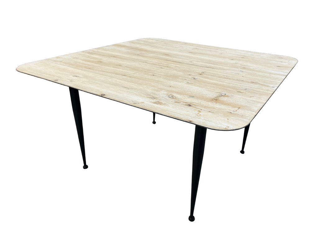 Mesa de centro de imitación de madera con estilo moderno